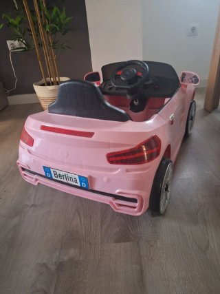 Coche eléctrico infantil rosa