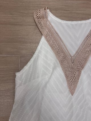 Blusa blanca y beige talla XS