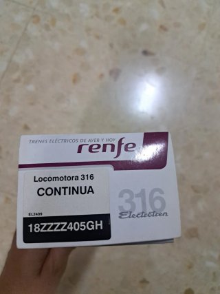 Locomotora Renfe 1610 Plata/Verde