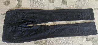 Pantalón vaquero pitillo negro