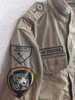 Chaqueta Militar / Motera Verde Caqui con Parches