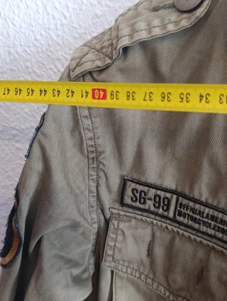 Chaqueta Militar / Motera Verde Caqui con Parches