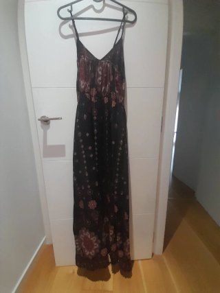 Vestido negro estampado floral