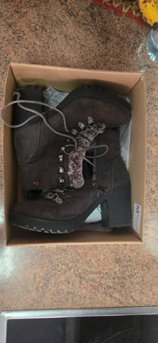 Botas de tacón con cordones y pelo talla 37