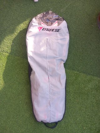 Mono dainese talla 54
