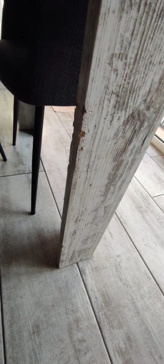 Mesa de comedor moderna