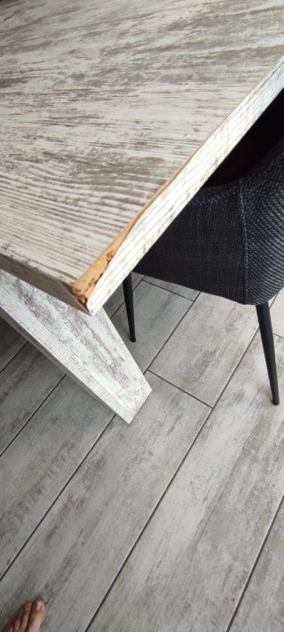 Mesa de comedor moderna