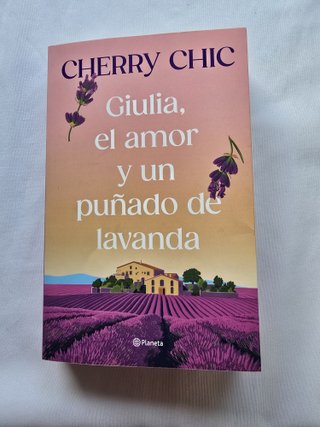 Giulia. el amor y un puñado de lavanda