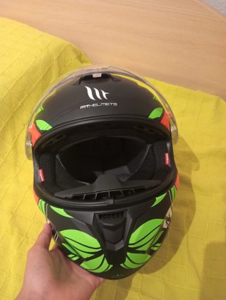 Casco de moto de MT Helmets talla S
