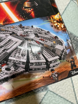 LEGO Star Wars 75105 Halcón Milenario