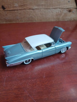 Replica Cadillac Eldorado Biarritz 1957 1:43