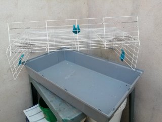 Jaula para conejo/hámster con comedero