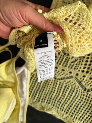 Bikini giallo con copricostume tg M