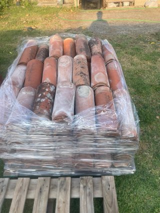 Palet de tejas antiguas  100€