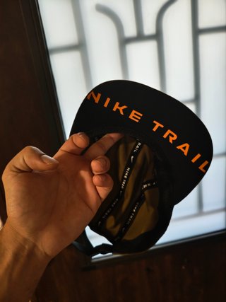 Gorra Nike Trail Running Verde Oliva