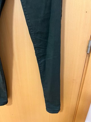 Pantalones verdes Mango skinny