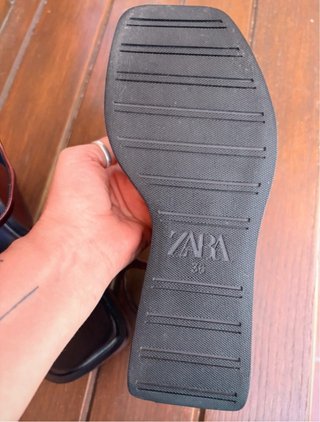 Sandalias de cuña marrones
