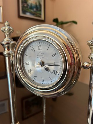 Reloj de sobremesa antiguo péndulo