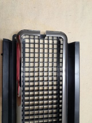 Rejilla frontal Seat 124/1430