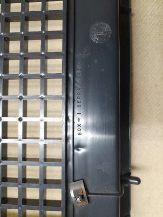 Rejilla frontal Seat 124/1430