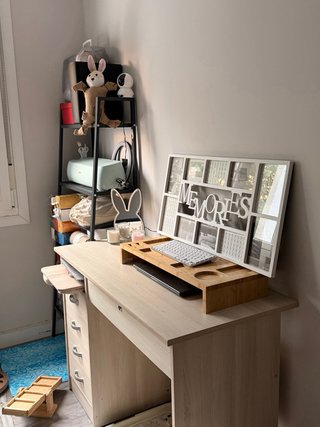 Mesa de escritorio de madera