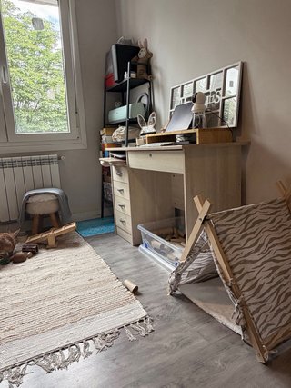 Mesa de escritorio de madera