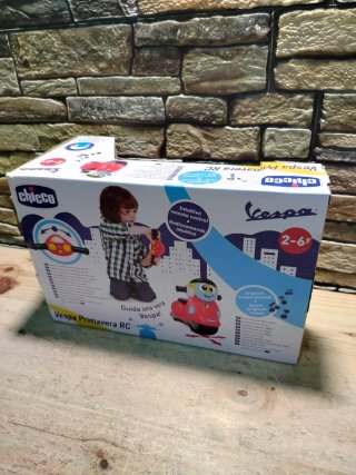 CHICCO Moto Vespa Primavera con manillar de RC