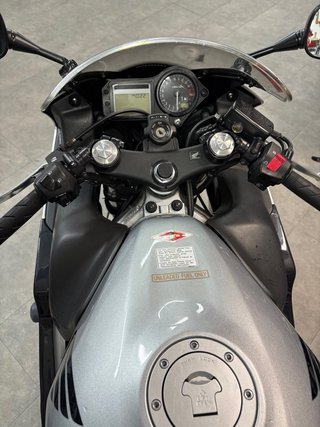 Honda CBR 600 F4 Sportbike Plata/Negro