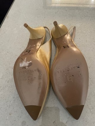 Zapatos de tacón Latouche dorados