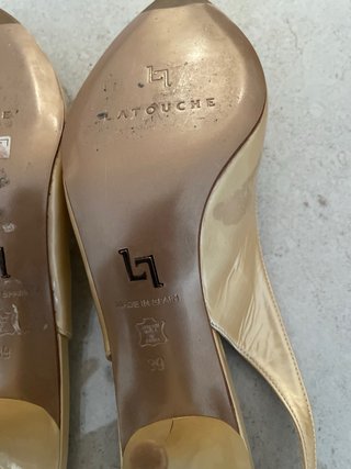 Zapatos de tacón Latouche dorados