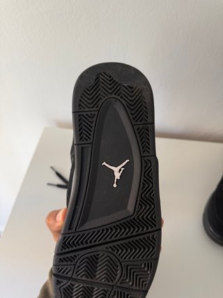 Air Jordan 4 negras Nuevos - Nunca Usados