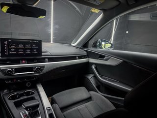 Audi A4 S-LINE BLACK LINE