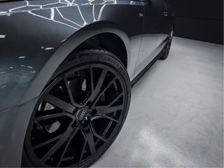 Audi A4 S-LINE BLACK LINE