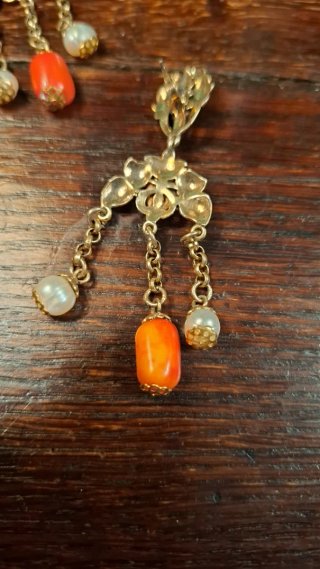 Orecchini vintage oro pietre colorate