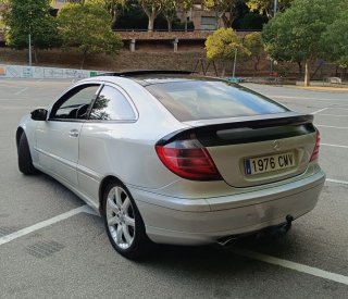 Mercedes-Benz Clase C 2004