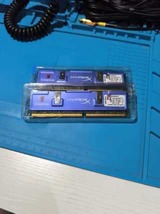 2x Kingston HyperX DDR1 PC3200 1GB RAM