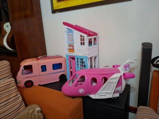 Avión, casa y caravana Barbie