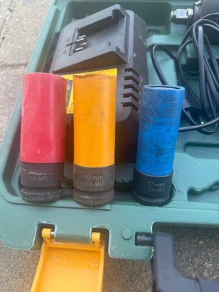 Pistola Impacto TECCPO 18V + Batería y cargador
