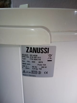 Secadora de ropa Zanussi Blanca