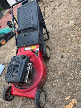 Cortacésped motor Briggs & Stratton 40