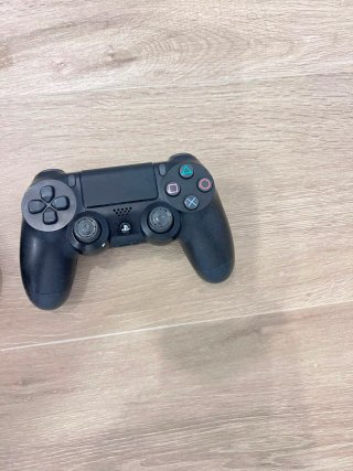 PS4 Slim 1TB Nero + 2 Giochi + Controller