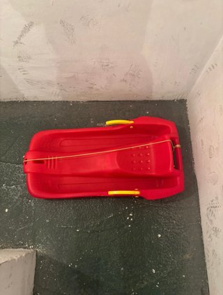 Trineo infantil rojo