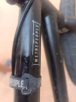 Bicicleta BMX negra