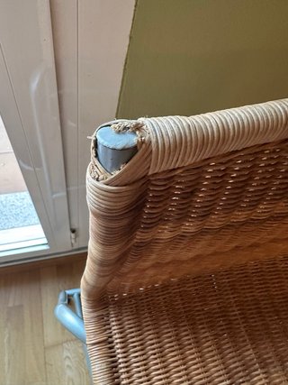 2 Sillas altas mimbre y metal por 30€