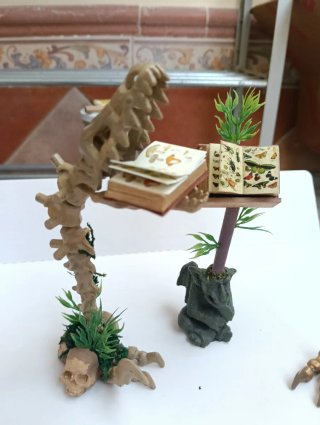 Atril 1:12 figuras y dioramas