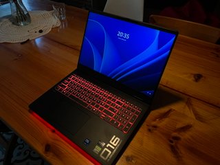 HP OMEN MAX 16 RTX 5080 | Intel Core Ultra 9