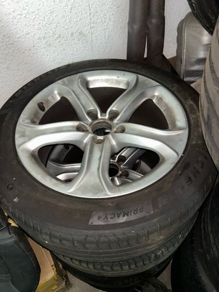 Llantas con neumáticos Michelin