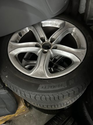 Llantas con neumáticos Michelin