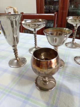 Juego de 6 copas de metal plateado