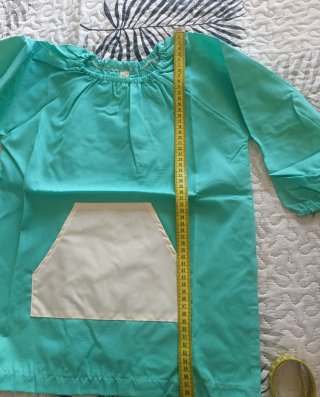 Bata escolar verde talla 4